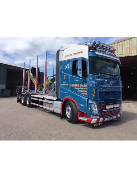 Volvo FH04 Globetrotter motorwagen met 3-assige hout-wipkar Mc Kerral TEKNO 84850 TEKNO