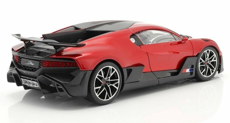 1/18 : La Bugatti Divo de Bburago s'habille en rouge - PDLV