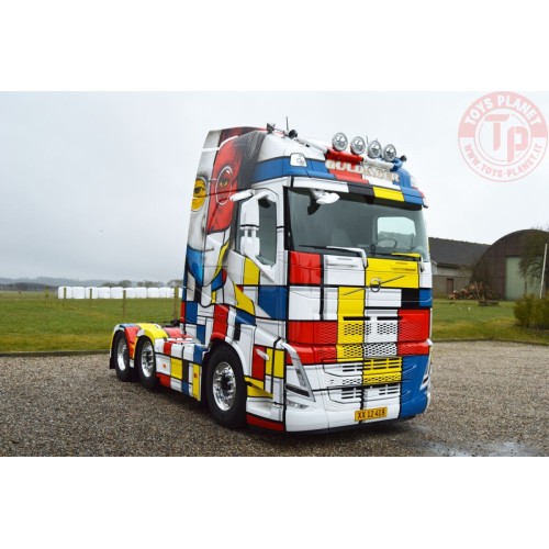 VOLVO FH5 GLOBETROTTER XL 6X2 TWIN STEER GULDAGER WSI 01-3873 WSI MODELS