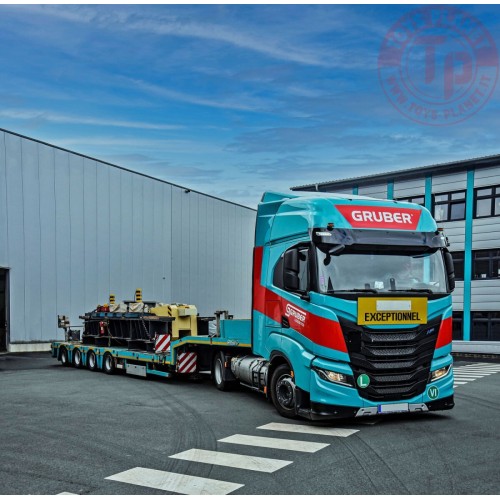 IVECO S-WAY HIGH 4X2 SEMI LOW LOADER - 4 AXLE - GRUBER WSI 01-3909 WSI MODELS