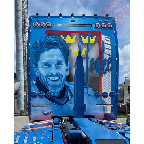 VLASTUIN TORPEDO 8X4 RIGED TRUCK WITH HOOKLIFT SYSTEM + HOOKLIFT CONTAINER ASPHALT MOLANDER WSI 01-3868 WSI MODELS