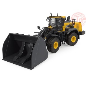 Komatsu WA475-10 Tool linkage with high dump bucket UH 8171 UNIVERSAL HOBBIES