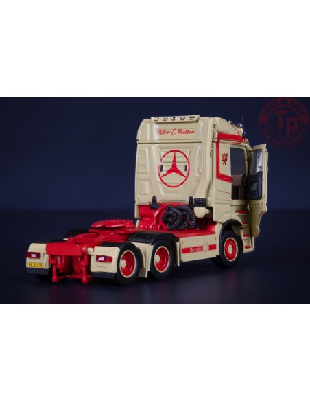 MERCEDES-BENZ ACTROS STREAMSPACE 6X4 PETER E. NIELSEN IMC MODELS 32-0181 IMC MODELS MERCEDES-BENZ ACTROS STREAMSPACE 6X4 PETER E. NIELSEN IMC MODELS 32-0181 IMC MODELS