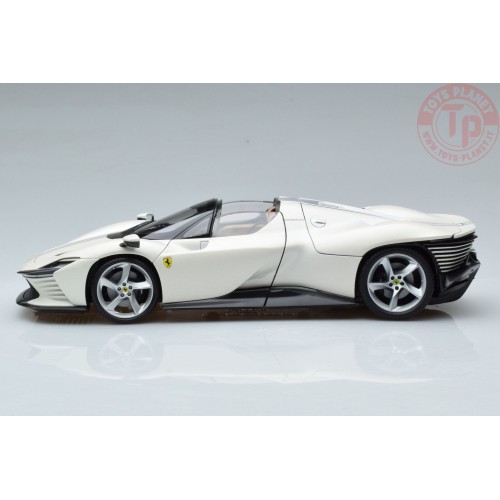 FERRARI DAYTONA SP3 2022 WHITE 1/18 BU16912W BURAGO
