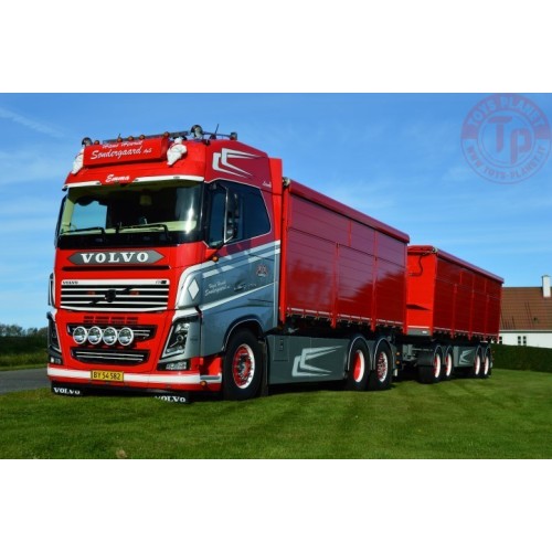 Volvo FH04 Globetrotter motorwagen aanhanger met resin bakken Hans Henrik Sondergaard TEKNO 81542 TEKNO