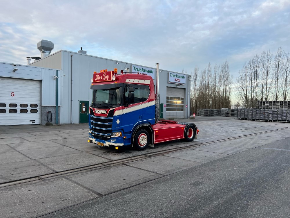 Tekno 85410 - Camion Scania Next Gen R650 Avec Conteneur Citerne 20 Pieds, Neuf