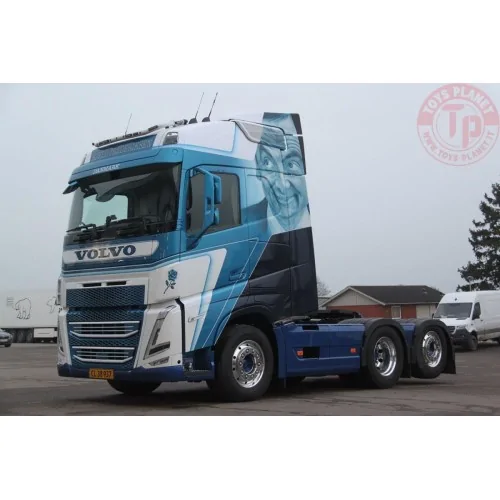 VOLVO FH5 GLOBETROTTER 6X2 TAG AXLE Kjeld Frederiksen WSI 01-3724 WSI MODELS