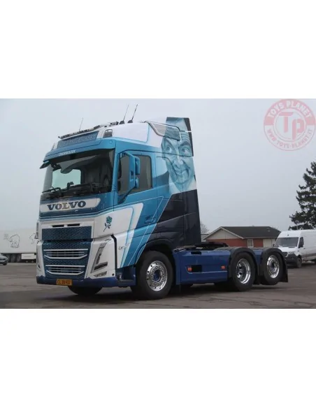 VOLVO FH5 GLOBETROTTER 6X2 TAG AXLE Kjeld Frederiksen WSI 01-3724 WSI MODELS