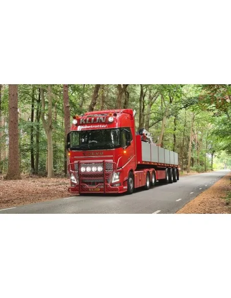 VOLVO FH4 GLOBETROTTER 6X2 TAG AXLE BRICK TRAILER - 3 AXLE KLIJN WSI 01-4024 WSI MODELS