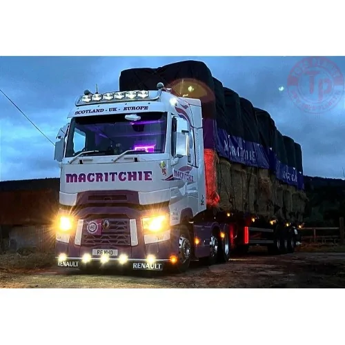 Renault T High con rimorchio a 3 assi con carico di fieno e telone Macritchie TEKNO 82954 TEKNO