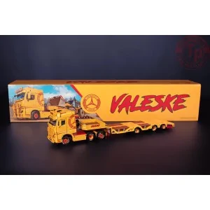 Mercedes-Benz Actros GigaSpace 6x2 with Nooteboom semi low loader - VALESKE IMC MODELS 32-0162 IMC MODELS