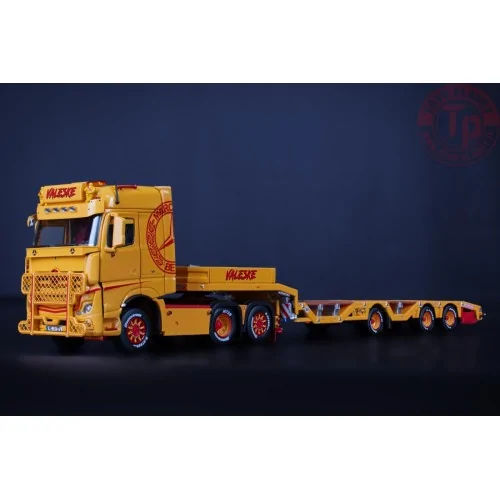 Mercedes-Benz Actros GigaSpace 6x2 with Nooteboom semi low loader - VALESKE IMC MODELS 32-0162 IMC MODELS