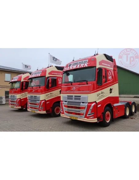 VOLVO FH5 GLOBETROTTER XL 6X2 LOW LOWLOADER - 2 AXLE TORBEN RAFN WSI 01-4076 WSI MODELS VOLVO FH5 GLOBETROTTER XL 6X2 LOW LOWLOADER - 2 AXLE TORBEN RAFN WSI 01-4076 WSI MODELS