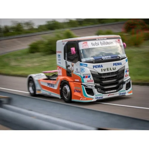 Iveco S-Way (resin) Race Truck Halm TEKNO 83202 TEKNO