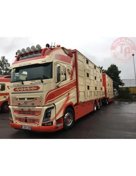 Volvo FH04 Globetrotter XL con allestimento Pezzaioli Trasporto Bestiame Vanlommel TEKNO 81411 TEKNO