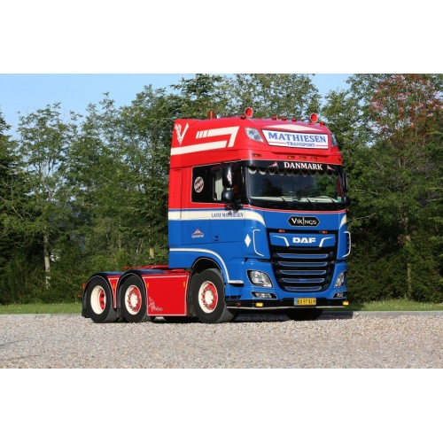 DAF XF SUPER SPACE CAB MY2017 6X2 TWIN STEER LASSE MATHIESEN WSI 01-4331 WSI MODELS