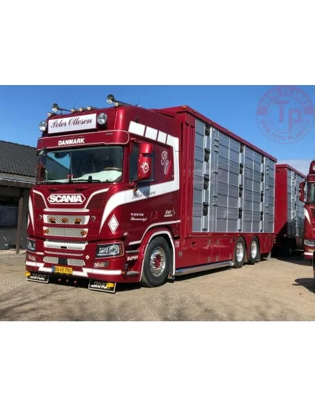 SCANIA R HIGH ROOF 6X4 BOXED TRUCK WITH LIVE STOCK - PETER OTTESEN IMC MODELS 32-0218 IMC MODELS