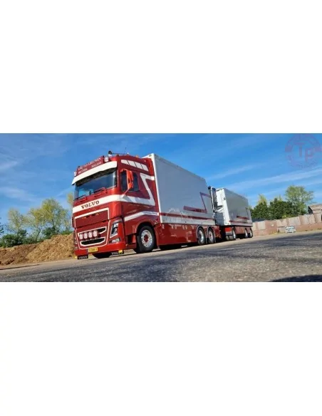 Volvo FH04 Globetrotter met open bakken en laadkraan G & J van Leeuwen TEKNO 84497 TEKNO