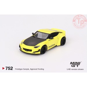 NISSAN Z 400 YELLOW PANDEM 2024 1:64 MGT00752-L Mini Gt