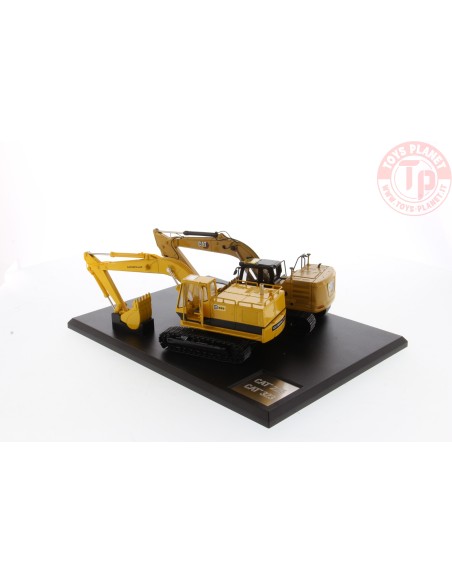 Cat Excavatorr Evolution Series 225 & 323 DM85715 DIECAST MASTERS
