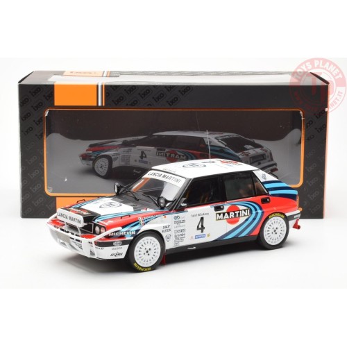 Lancia Delta Integrale 16v Martini No.4 Safari Rally 1990 Fiorio/Pirollo 1:18 IXO RMC139B IXO MODELS