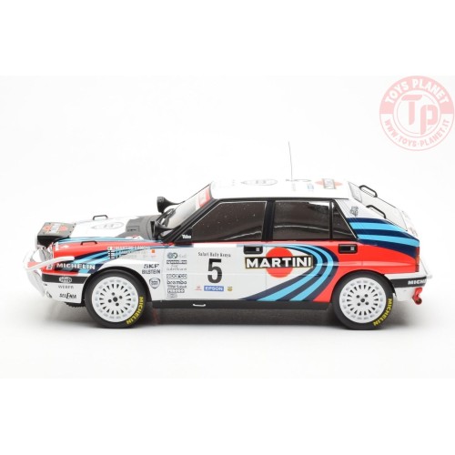 Lancia Delta Integrale 16v Martini No.5 Safari Rally 1990 Kankkunen/Piironen 1:18 IXO RMC139C IXO MODELS