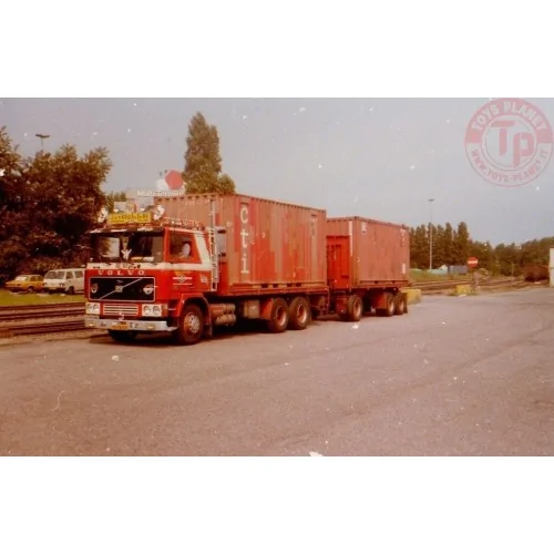 Volvo F12 container combi Van 't Kruis TEKNO 84752 TEKNO