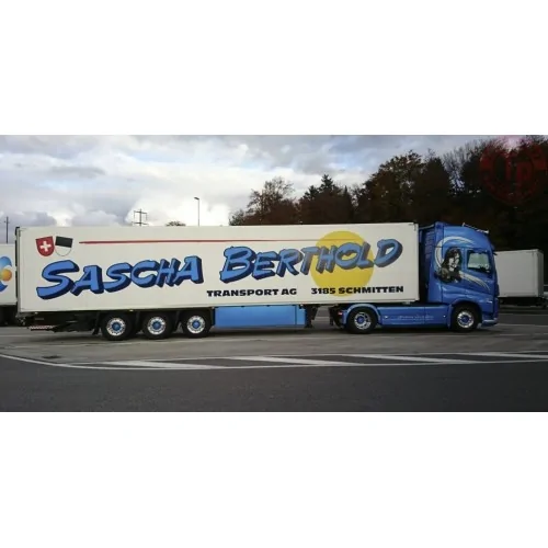 Volvo FH05 Globetrotter XL 4x2 met schuifzeilentrailer Sascha Berthold TEKNO 84591 TEKNO