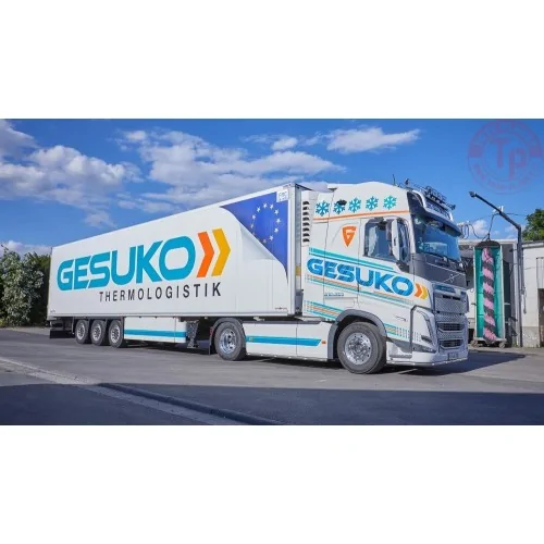 Volvo FH05 Globetrotter XL met 3-assige koeloplegger Gesuko TEKNO 85713 TEKNO