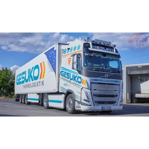 Volvo FH05 Globetrotter XL met 3-assige koeloplegger Gesuko TEKNO 85713 TEKNO