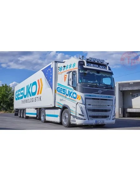 Volvo FH05 Globetrotter XL met 3-assige koeloplegger Gesuko TEKNO 85713 TEKNO