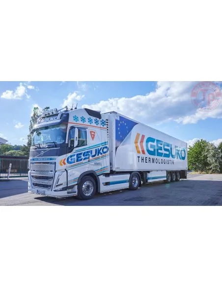 Volvo FH05 Globetrotter XL met 3-assige koeloplegger Gesuko TEKNO 85713 TEKNO