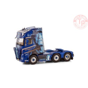 VOLVO FH5 GLOBETROTTER XL 6X2 TWIN STEER FLEMMING M. LARSEN WSI 01-3993 WSI MODELS