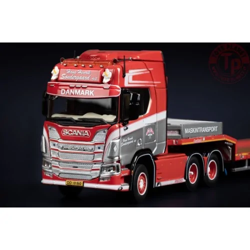 SCANIA R HIGH ROOF 6X4 WITH NOOTEBOOM MCOS 4 AXLE SEMI LOW LOADER WITH RAMPS HANS HENRIK SØNDERGAARD IMC MODELS 32-0215 IMC M...