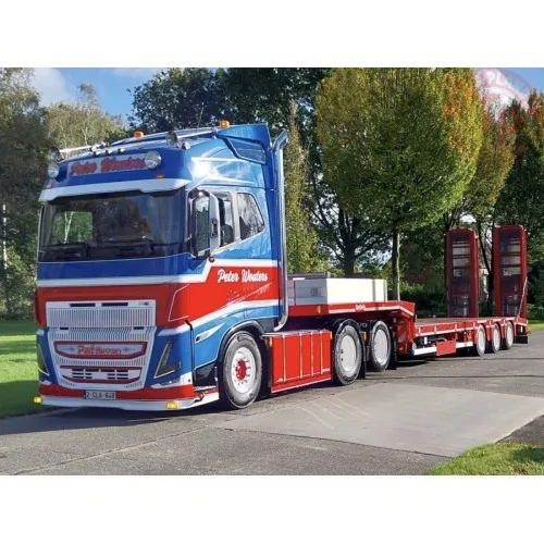VOLVO FH5 GLOBETROTTER 6X2 TAG AXLE SEMI LOWLOADER WITH RAMPS - 3 AXLE PWT WSI 01-4123 WSI MODELS