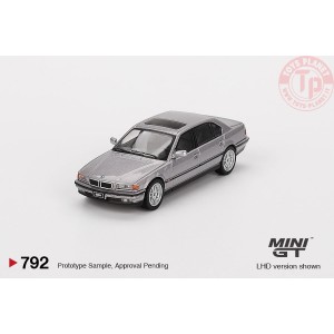 BMW E38 750 IL ASPEN SILVER METALLIC 2000 1:64 MGT00792-L MINI GT