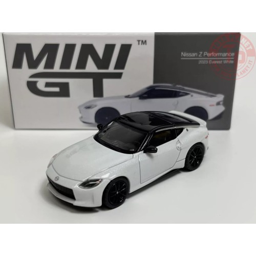 NISSAN Z PERFORMANCE EVEREST WHITE 2023 1:64 MGT00599-L Mini Gt