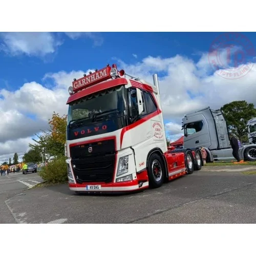 Volvo FH04 6x2 trekker Garnham TEKNO 85209 TEKNO