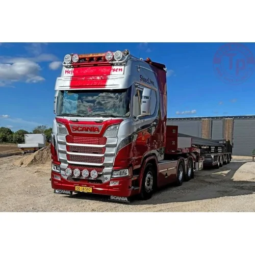 SCANIA S SERIE HIGH ROOF 6X4 WITH NOOTEBOOM MCOS SEMI LOW LOADER 4 AXLE WITH RAMPS HEJNE MØLLER PEDERSEN IMC 32-0216 IMC MODELS