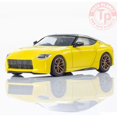 NISSAN FAIRLADY Z COUPE GIALLO 2023 1:64 KYOSHO 07117Y KYOSHO 1:64