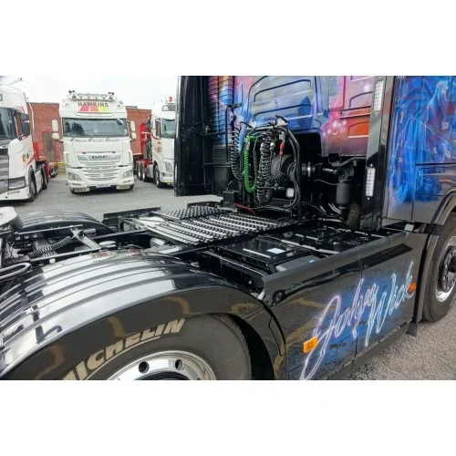 Volvo FH05 Globetrotter XL 6x2 Hawkins TEKNO 85249 TEKNO