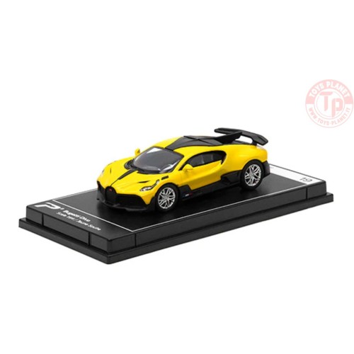 BUGATTI DIVO-YELLOW 1/64 KTH19 POSTERCARS