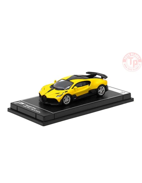 BUGATTI DIVO-YELLOW 1/64 KTH19 POSTERCARS