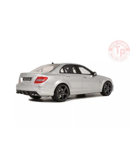 MERCEDES-BENZ C63 AMG SILVER 1:18 GT462 GT SPIRIT