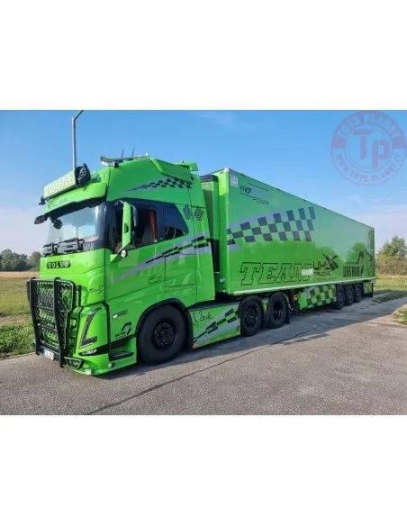 Volvo FH05 Globetrotter XL met 3-assige koeloplegger jens Bode TEKNO 85525 TEKNO Volvo FH05 Globetrotter XL met 3-assige koeloplegger jens Bode TEKNO 85525 TEKNO