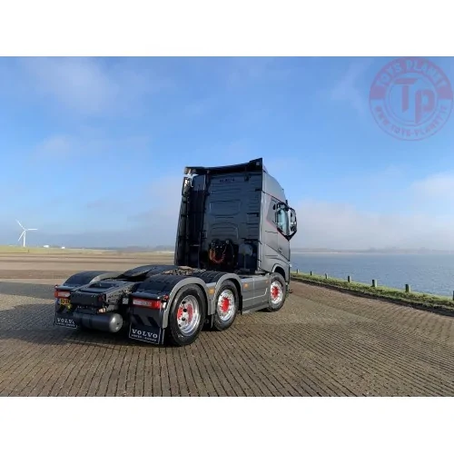 Volvo FH04 Globetrotter 6x2 van F.S.C. - Transport Bree TEKNO 86028 TEKNO