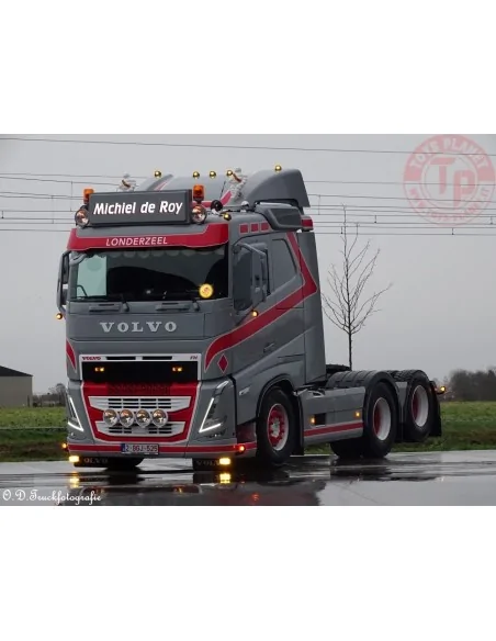 Volvo FH05 6x2 sleepas trekker Michiel de Roy TEKNO 86001 TEKNO