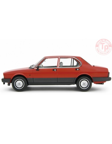 Alfetta 2.0i Quadrifoglio Oro E.E. 1983-84 Rosso 1/18 LM171C LAUDORACING Alfetta 2.0i Quadrifoglio Oro E.E. 1983-84 Rosso 1/18 LM171C LAUDORACING