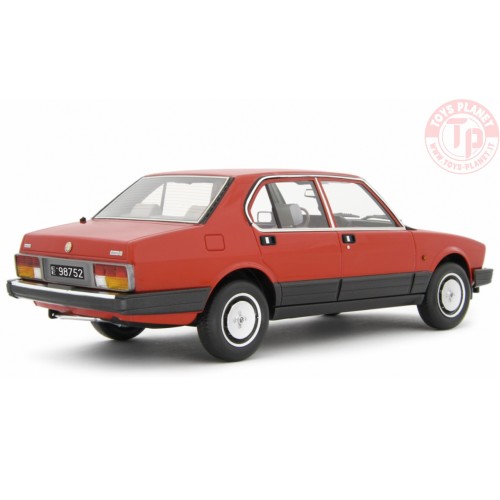 Alfetta 2.0i Quadrifoglio Oro E.E. 1983-84 Rosso 1/18 LM171C LAUDORACING