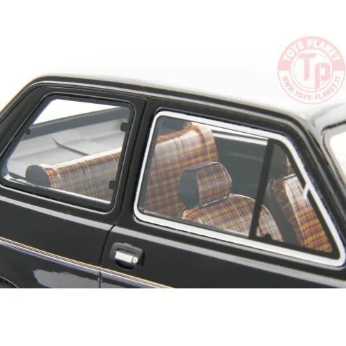 Fiat 126 Personal 4 Black 1978 Nero 1:18 LM167B LAUDORACING